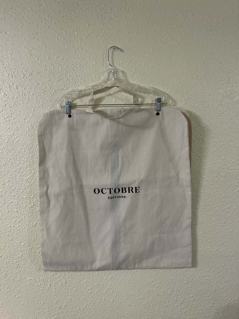 Octobre Éditions Canvas Garment Bag
